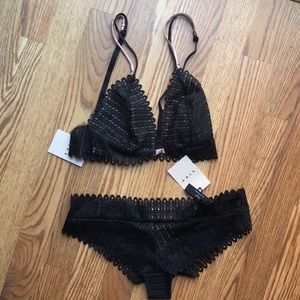Intimates set- too small for me. French. NWT